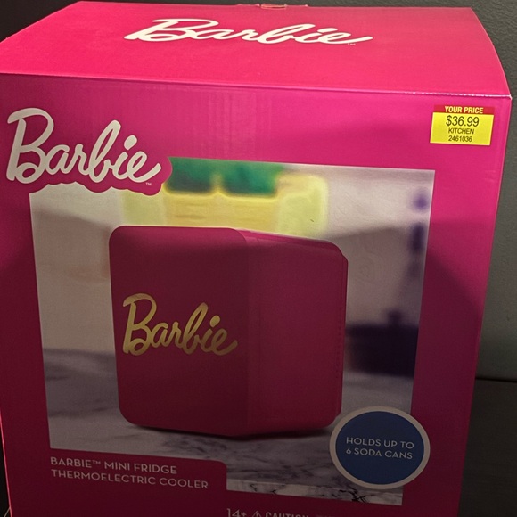 COPY - New Barbie mini fridge - Picture 2 of 9